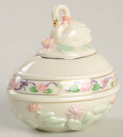 Annual Easter Egg Box Swan Finial Box - Boxed