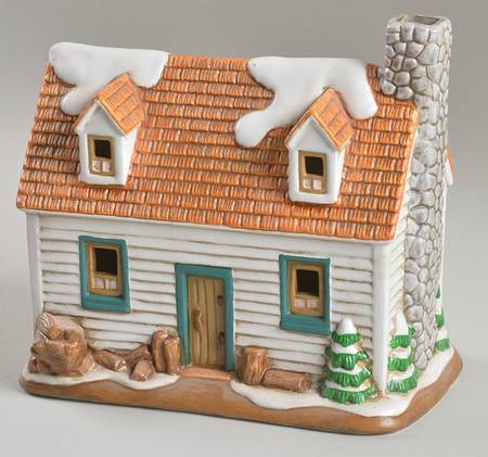 Colonial Village Staff Quarters - With Box Bx355