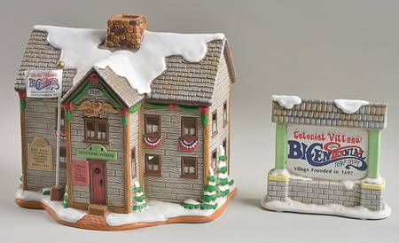 Colonial Village Meeting House-10th Anniversary-2 Piece - With Box Bx352