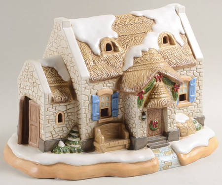 Colonial Village Auntie June's - With Box Bx359