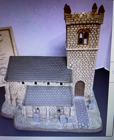 Colonial Village Costwold Church - With Box Bx364