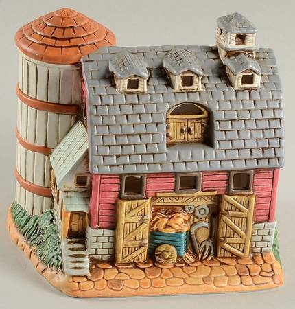 Colonial Village Cole's Barn - Boxed