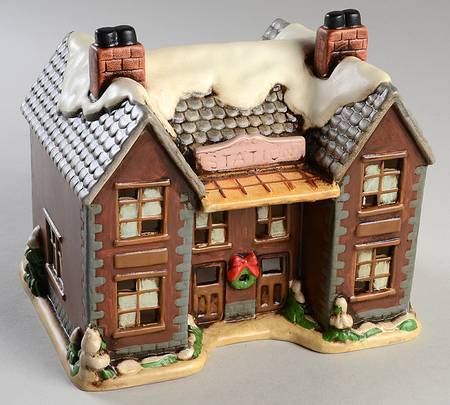 Colonial Village Train Station - No Box