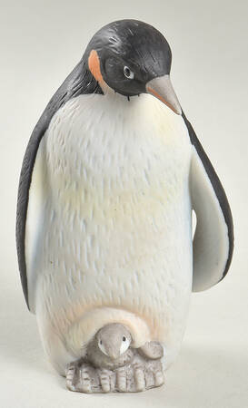 Lefton Figurines Emporer Mother Penguin & Baby - No Box