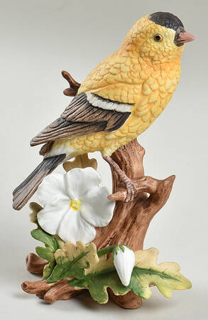 Lefton Figurines Goldfinch - With Box