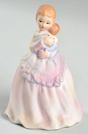 Lefton Figurines Mother With Baby - No Box