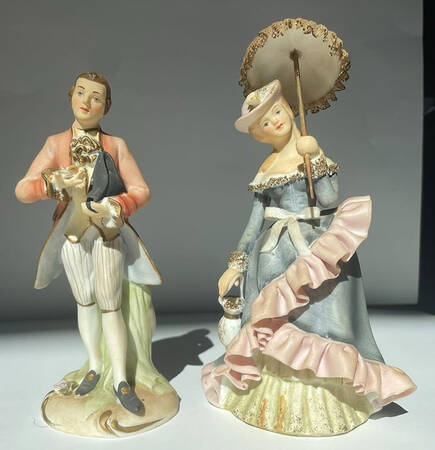 Lefton Figurines Colonial Couple-Pair - No Box