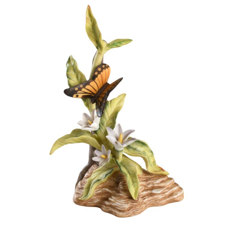 Lefton Figurines White Flowers And Butterfly - No Box