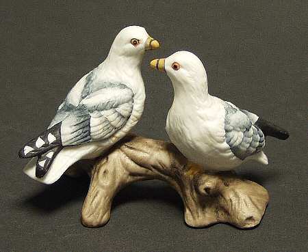 Lefton Figurines Pair Of Birds - With Box