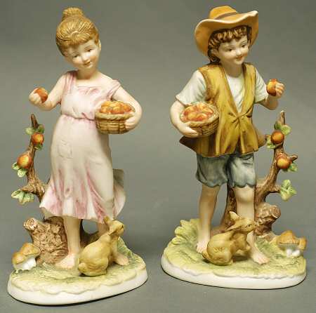 Lefton Figurines Apple Tree Boy/Girl-Pair - No Box 108