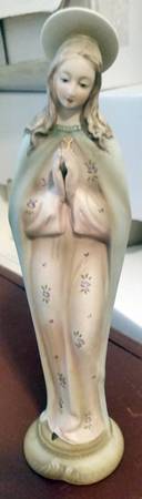 Lefton Figurines Madonna - With Box Bx395