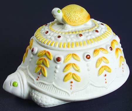 Lefton Figurines Turtle-Covered Box - Boxed