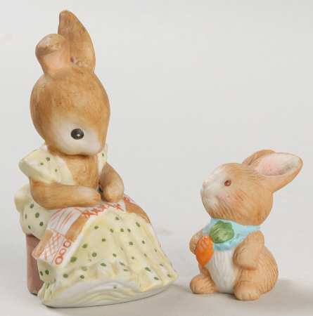 Lefton Figurines Mother Bunny And Child - Boxed