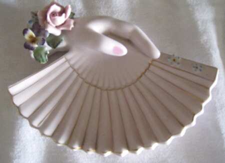 Lefton Figurines Floral Wall-Hand Fan - No Box