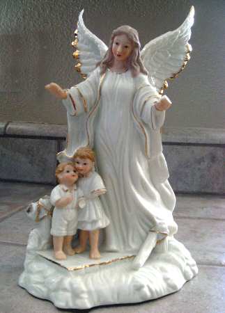 Lefton Figurines Guardian Angel-Gold Trim - No Box