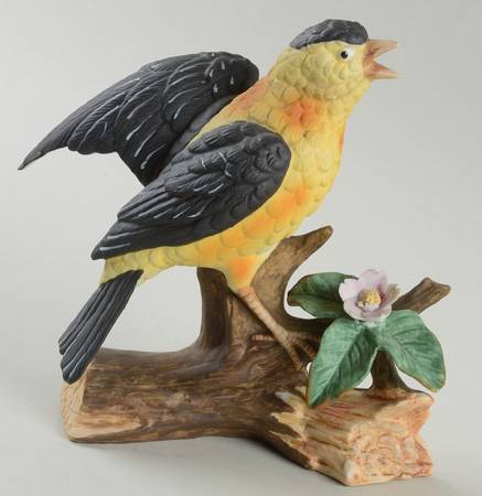 Lefton Figurines Goldfinch - With Box Bx396