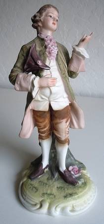 Lefton Figurines Colonial Gentleman - Boxed