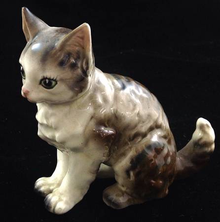 Lefton Figurines Cat - No Box