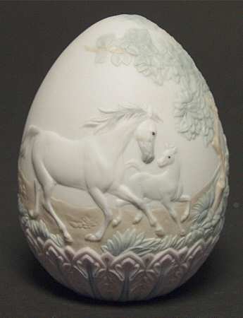 Annual Egg 1995-Mare & Foal - Boxed