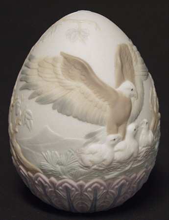 Annual Egg 1997-Eagle & Eaglets - Boxed