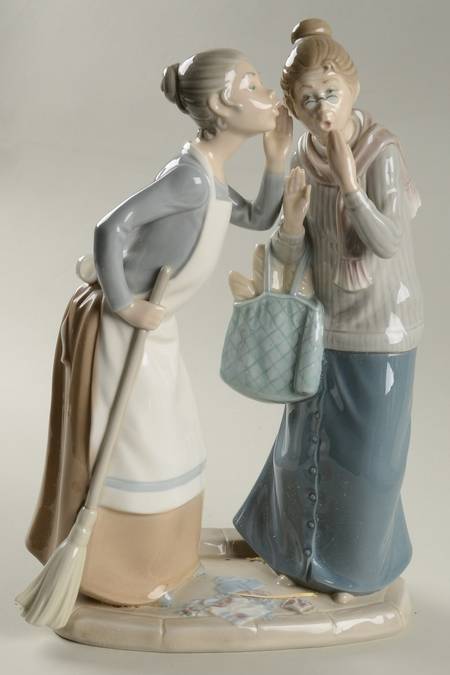 Women Working The Gossips - No Box