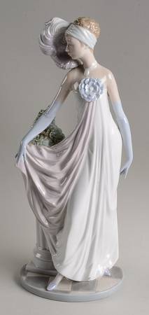 Sophisticated Ladies Socialite Of The 20's - No Box