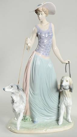 Women with Dogs Elegante Promenade - Boxed