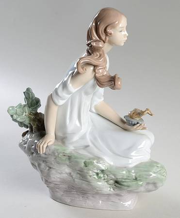 Young Women The Muse - Boxed