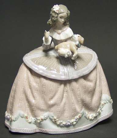 Marie Antoinette Costumes Pilar - Boxed