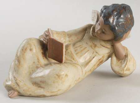 Angels and Cherubs Devoted Reader-Angel Reading Book - No Box