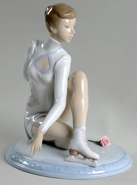 Sports Elegance On Ice - Boxed