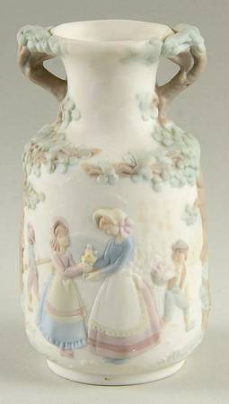 Lladro Vases & Urns Urn-Decorated - No Box