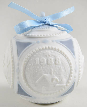 Annual Ball Ornament 1988-L1603m - With Box