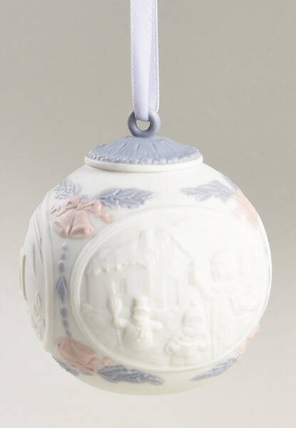 Annual Ball Ornament 1991-L5829m - Boxed