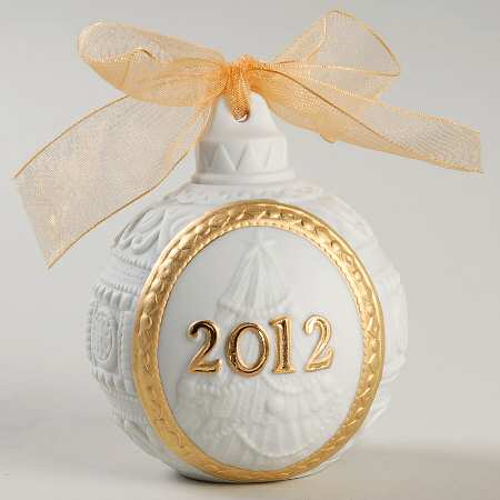 Annual Ball Ornament 2012 Re-Deco Gold - L8357 - Boxed