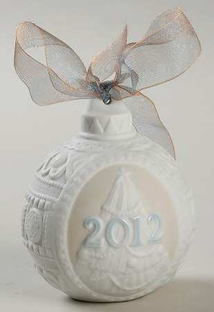 Annual Ball Ornament 2012 Christmas Ball - L8356 - Boxed
