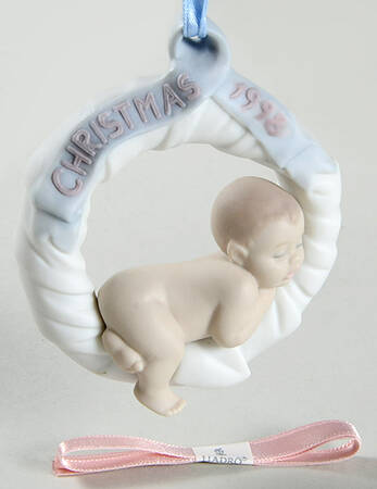 Baby's First Christmas 6588-Baby In Wreath (White) - Boxed