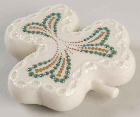 China Jewels Figurines Shamrock - With Box