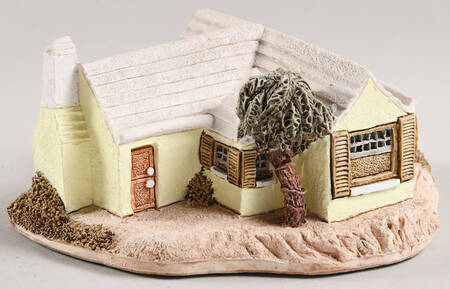 English Cottages Bermuda Cottage-Ver 3/Yellow - With Box Bx394