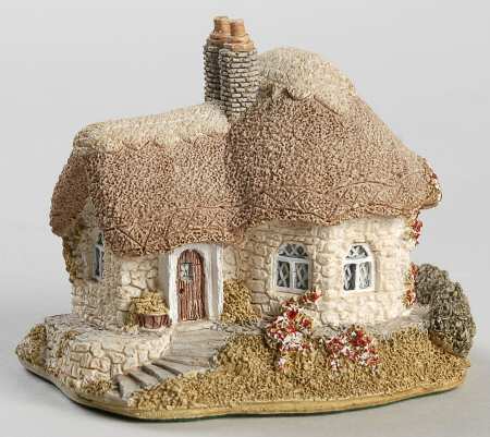 English Cottages Chine Cot - Boxed