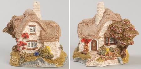 English Cottages Beehive Cottage - Boxed
