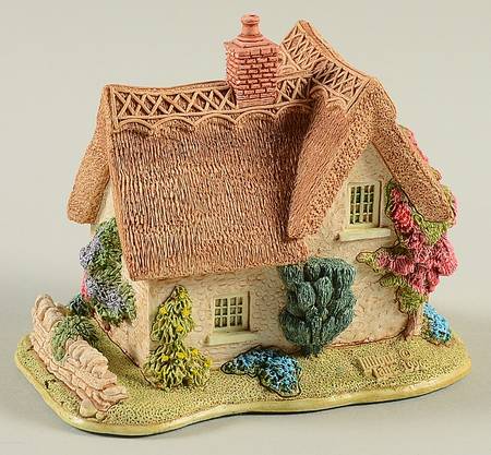 English Cottages Little Lupins - Boxed