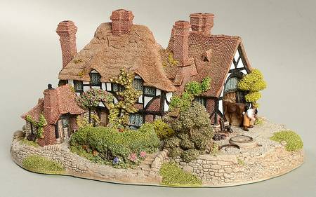English Cottages Oakwood Smithy - With Box Bx366