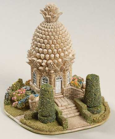 English Cottages Pineapple House, The - Boxed