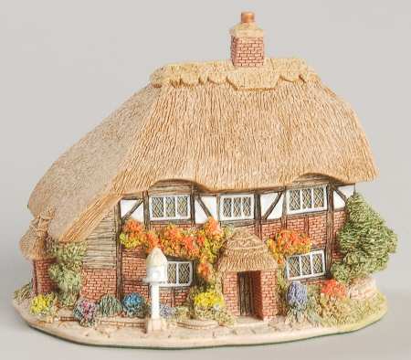 English Cottages Honeysuckle Cottage Iii - With Box Bx333
