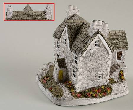 English Cottages Lakeside House-17 Windows,6 Roof Tiles - With Box Bx353