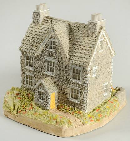 English Cottages Lakeside House-27 Windows,10 Roof Tiles - Boxed