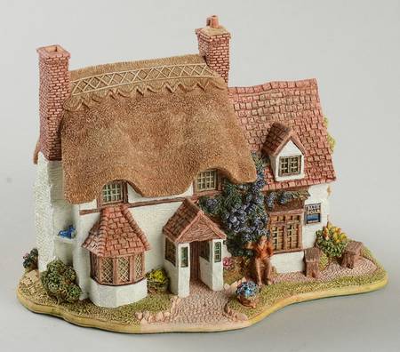 English Cottages Blue Boar - Boxed