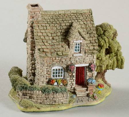 English Cottages Fuchsia Cottage - Boxed