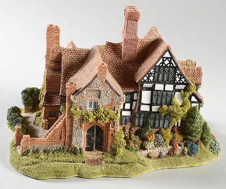 English Cottages Anne Of Cleves - Boxed